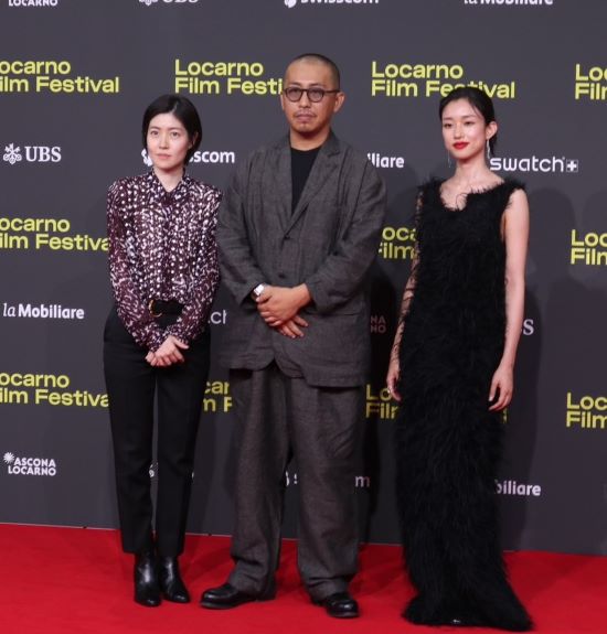 tabihibi-locarno-3shot_redcarpet.jpg