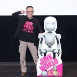 笑いあり、驚きありのエピソード満載の堀貴秀監督『JUNK WORLD』初日カウントダウン舞台挨拶@新宿バルト９