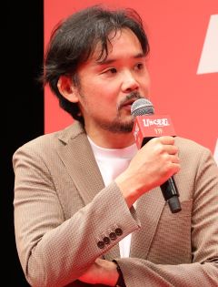 hyakuemu-岩井澤健治監督-1.JPG