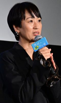 umibemichi-bu8.30-横浜聡子監督.JPG