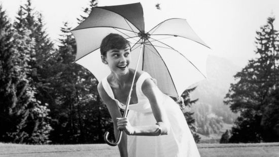 audrey-550ー(C)PictureLux  The Hollywood Archive  Alamy Stock Photo.jpg